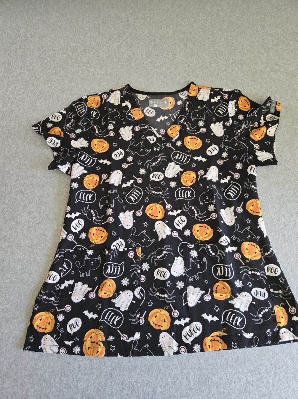 Med couture Scrub Top Halloween Themed Women's Sized Medium